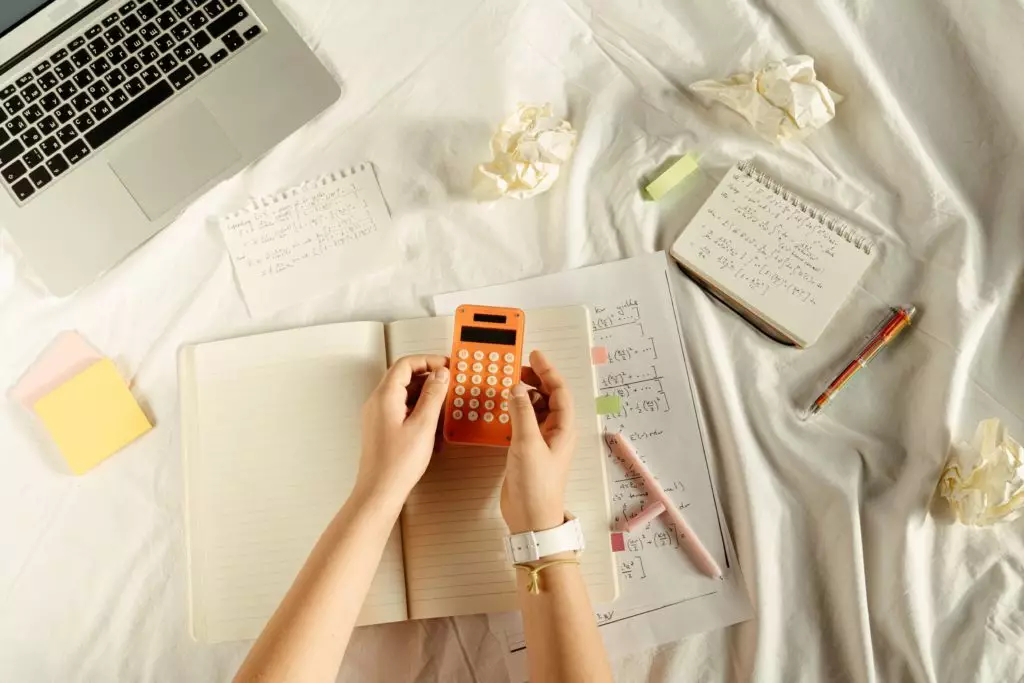 Calcular la nota de corte para estudiar estudiar gerontologia online